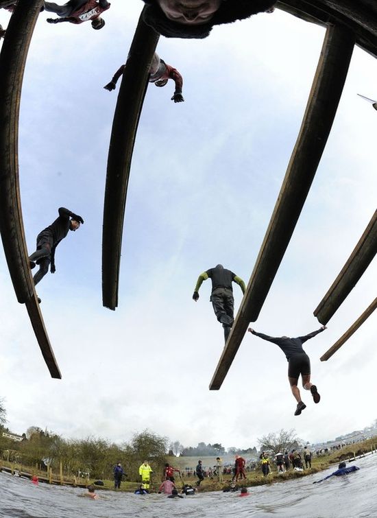 Tough Guy Race 2010 (21 pics)