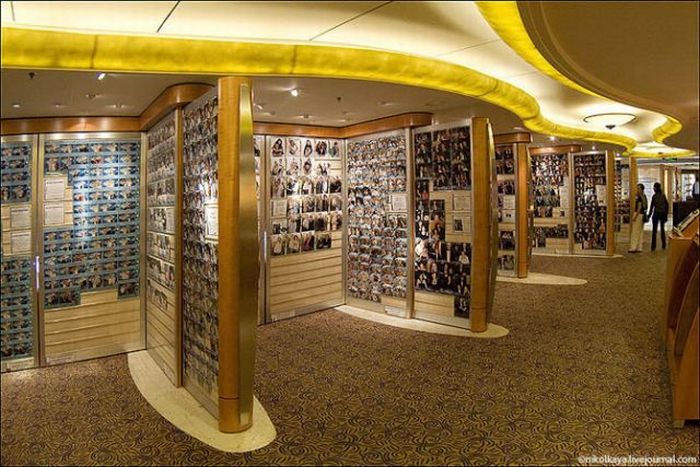 Brilliance of the Seas (37 pics)