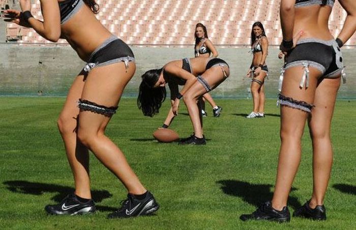 Lingerie Football (22 pics)