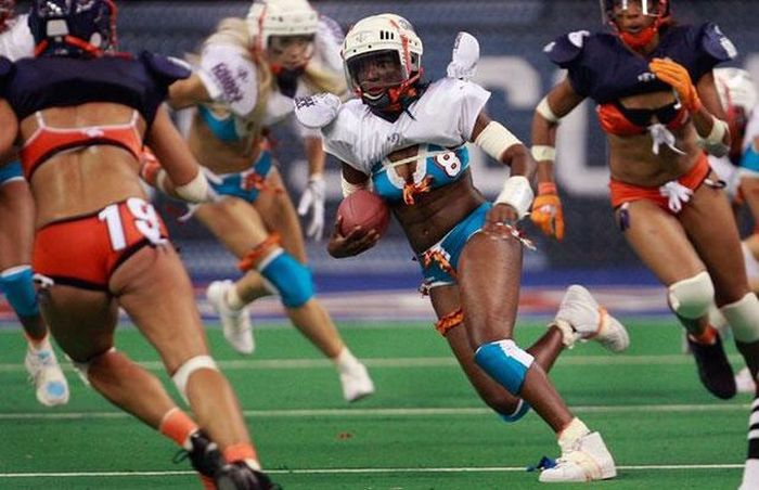 Lingerie Football (22 pics)