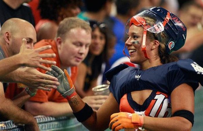 Lingerie Football (22 pics)