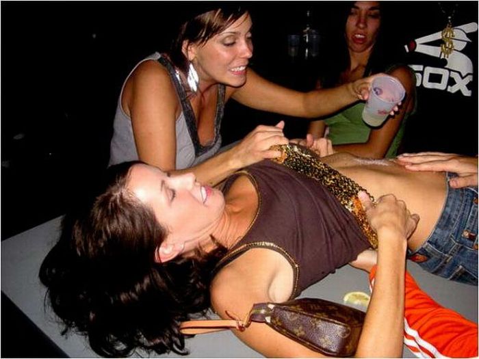 Hot Girls at Tequila Parties (19 pics)