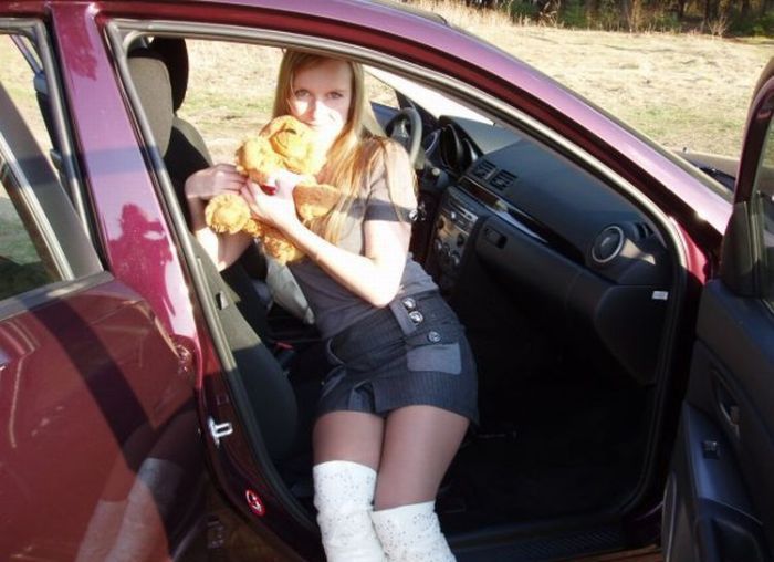 Cute Russian Girl Drivers (35 pics)