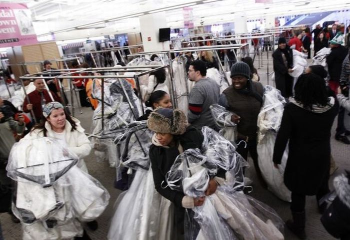 Running of the Brides in NYC (14 pics)