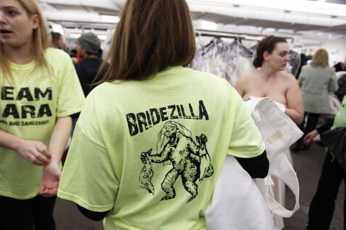 Running of the Brides in NYC (14 pics)