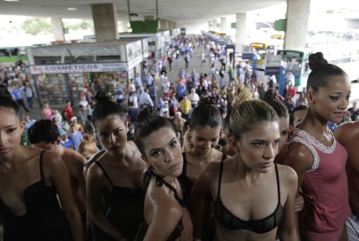 Brazilian Underwear Day 2010 (12 pics)