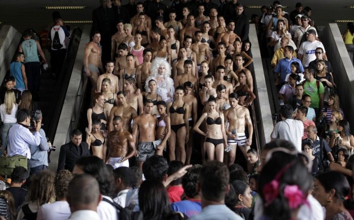 Brazilian Underwear Day 2010 (12 pics)