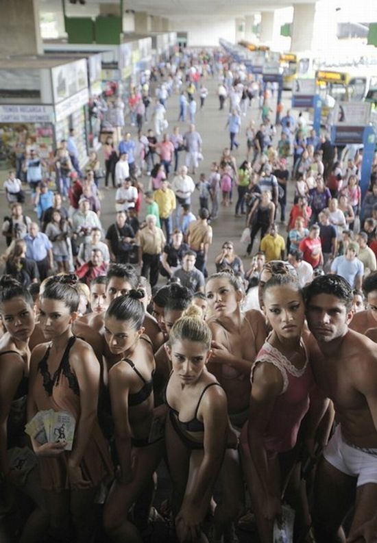 Brazilian Underwear Day 2010 (12 pics)
