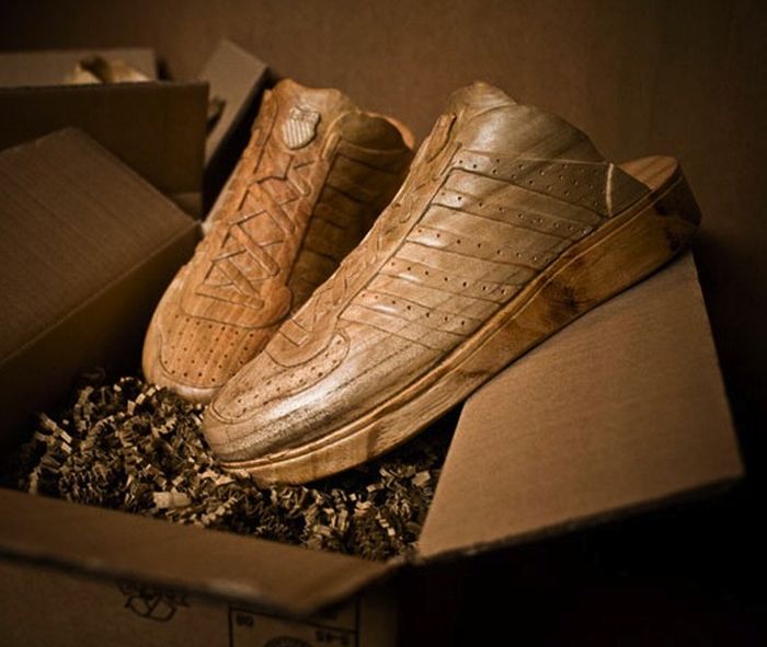 Wooden Sneakers (6 pics)