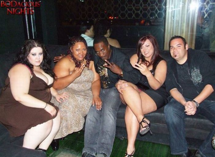 Night Clubs for Overweight People (47 pics)
