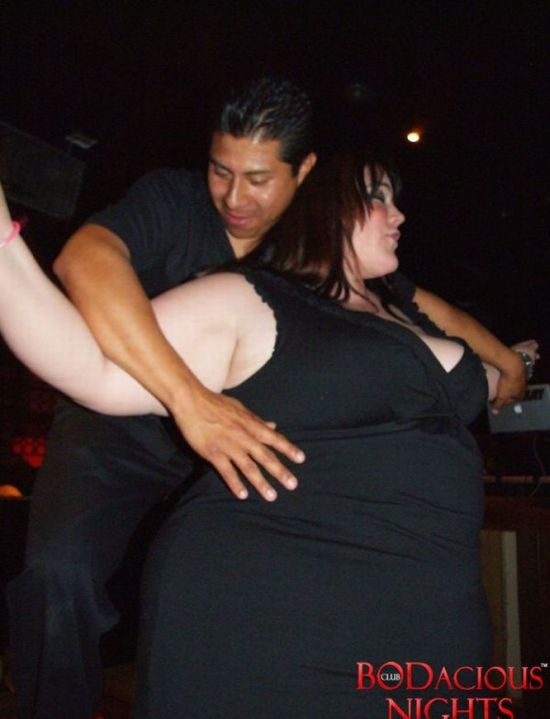 Night Clubs for Overweight People (47 pics)
