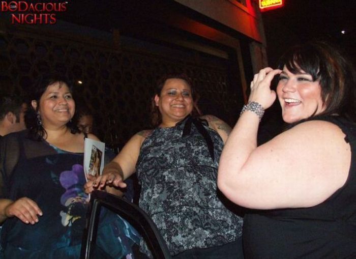 Night Clubs for Overweight People (47 pics)