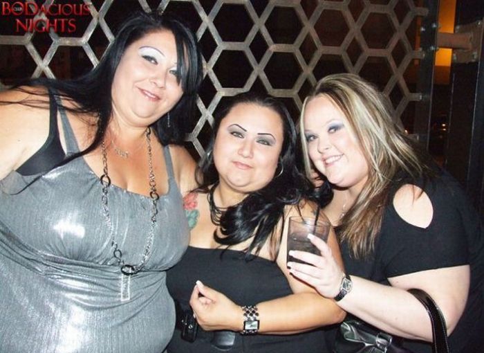 Night Clubs for Overweight People (47 pics)