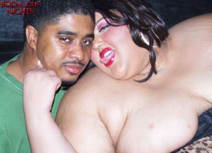 Night Clubs for Overweight People (47 pics)