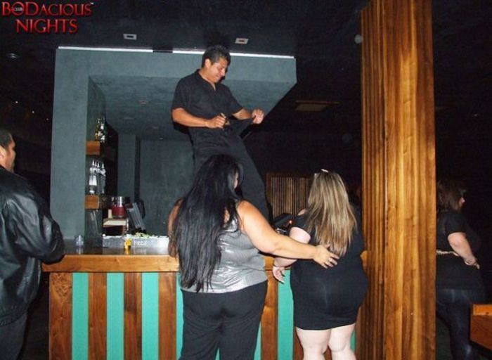 Night Clubs for Overweight People (47 pics)