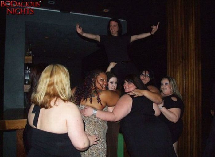 Night Clubs for Overweight People (47 pics)