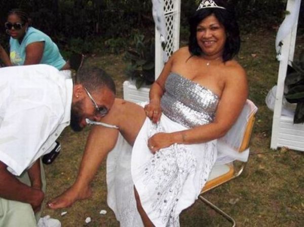 Strange Wedding Pictures (35 pics)