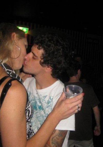 Be Careful who You Kiss when You are Drunk (7 pics)