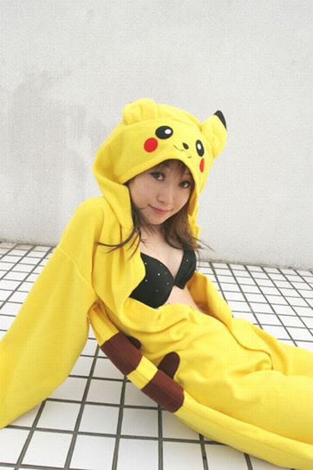 Sexy Pikachus (25 pics)