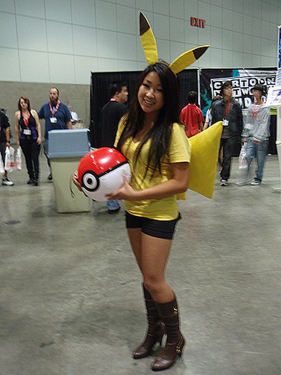 Sexy Pikachus (25 pics)