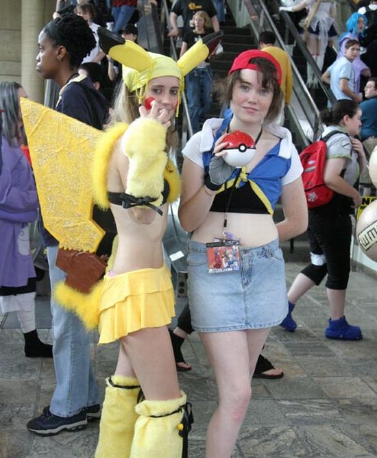 Sexy Pikachus (25 pics)