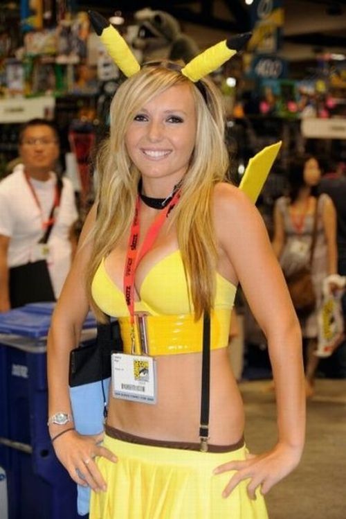 Sexy Pikachus (25 pics)