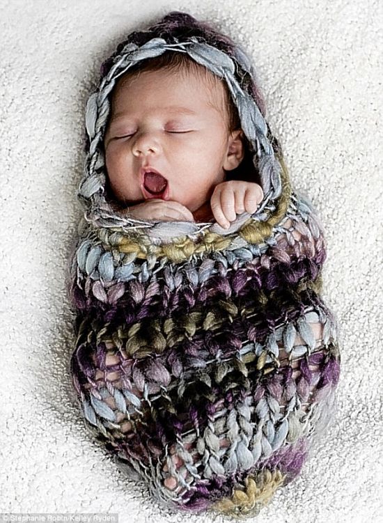 Sleeping Newborns (11 pics)