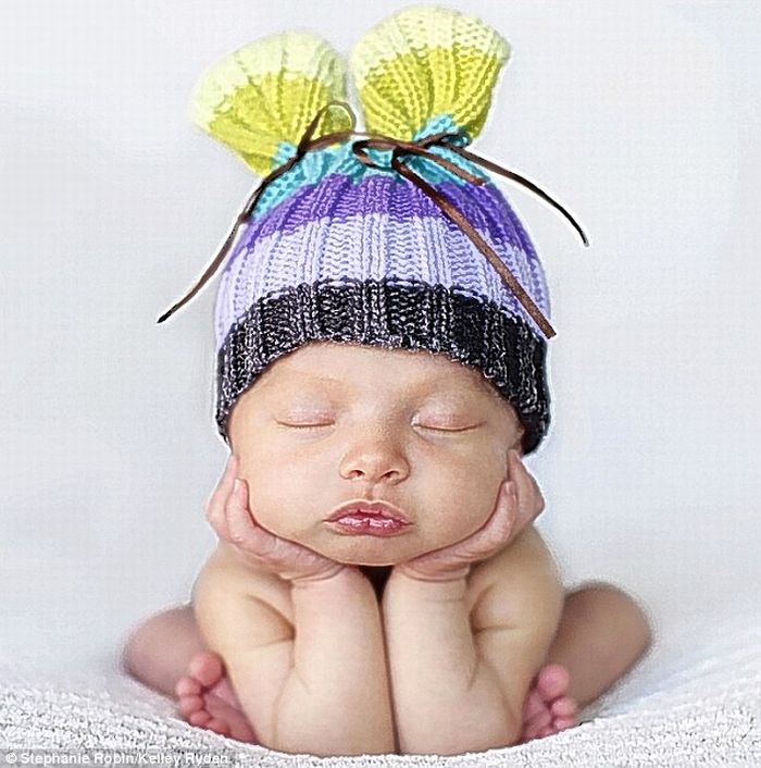 Sleeping Newborns (11 pics)