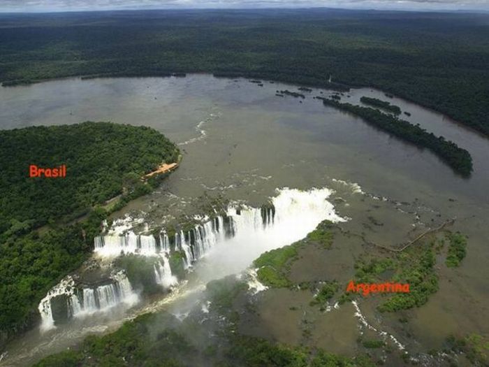 The Most Beautiful Border in the World (7 pics)