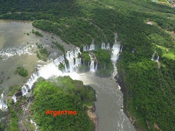 The Most Beautiful Border in the World (7 pics)