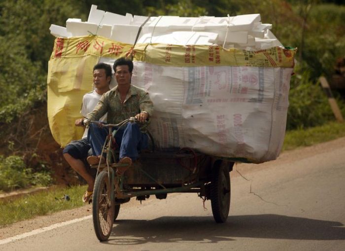 Several Ways to Transport Garbage in China (17 pics)