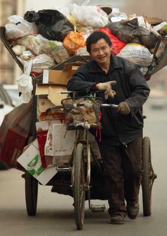 Several Ways to Transport Garbage in China (17 pics)