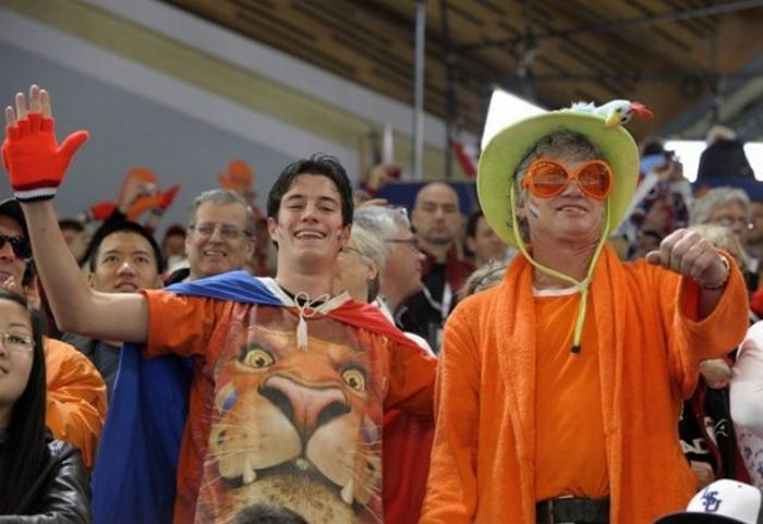 Awesome Vancouver Fans (37 pics)