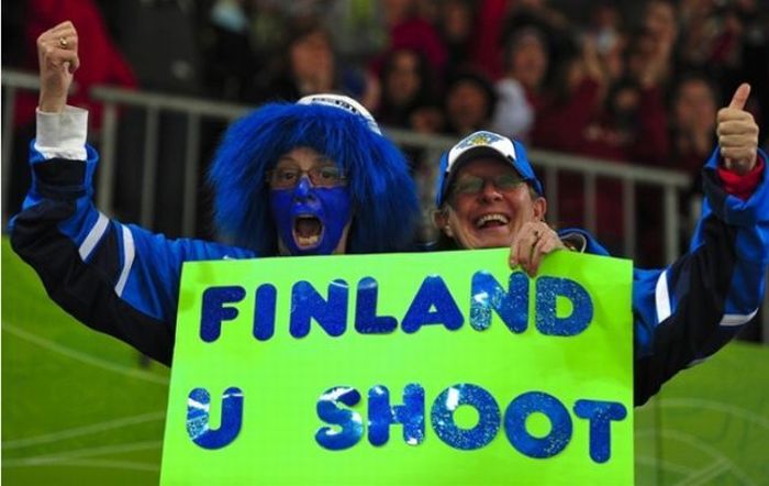 Awesome Vancouver Fans (37 pics)
