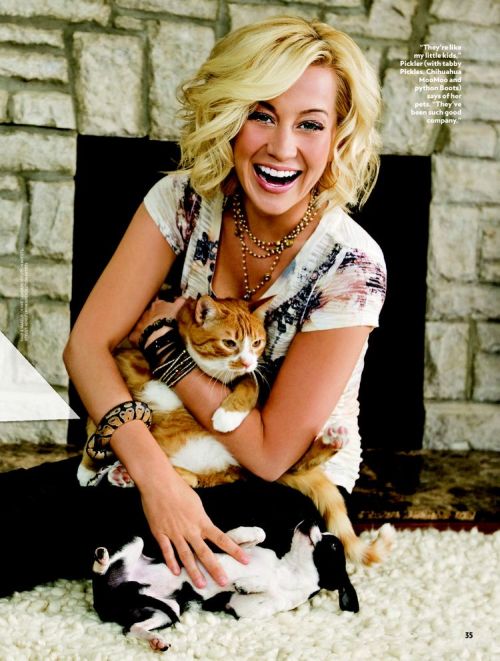 Famous People and Their Cats (67 pics)