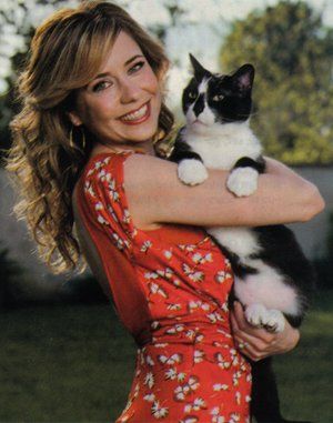 Famous People and Their Cats (67 pics)