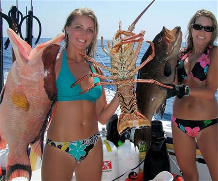 Girls Gone Fishing (25 pics)