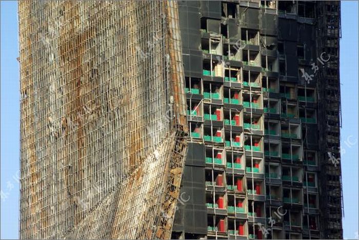 CCTV Tower One Year After the Fire (16 pics)