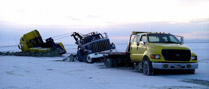 Stuck Wreckers (8 pics)