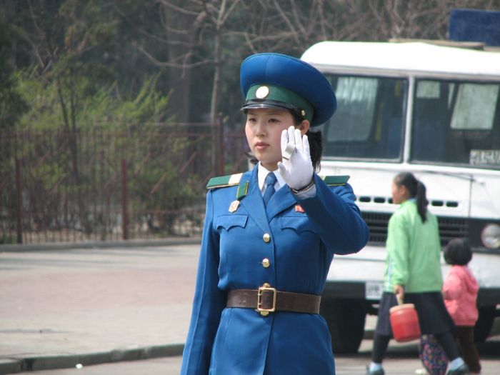 Pyongyang Traffic Girls (18 pics)