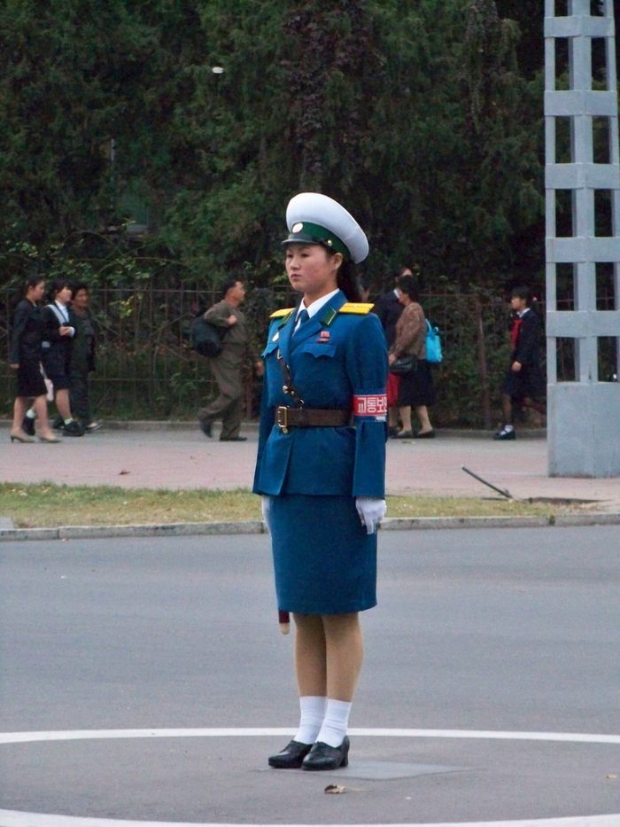 Pyongyang Traffic Girls (18 pics)