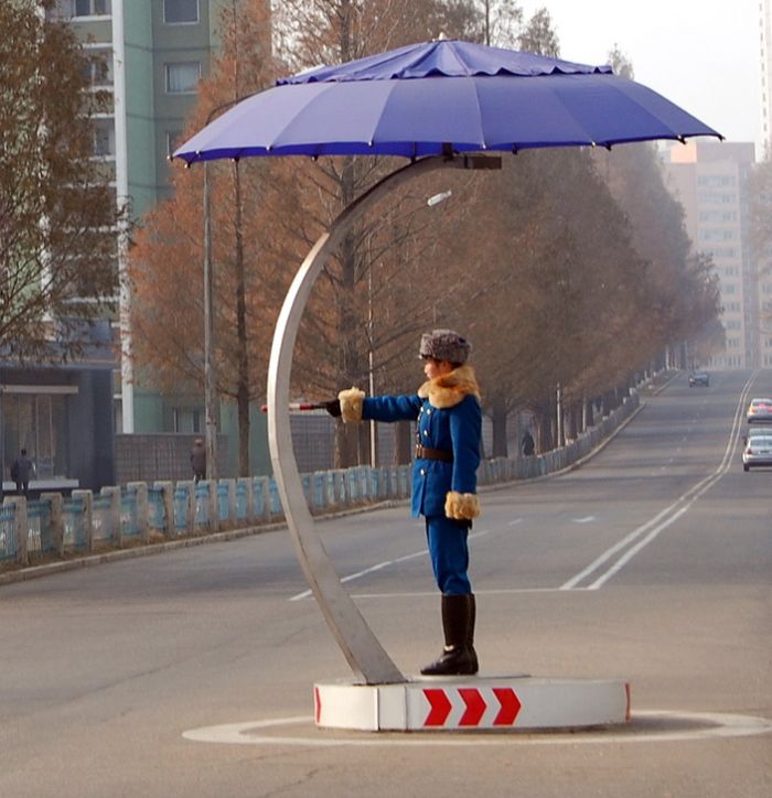 Pyongyang Traffic Girls (18 pics)