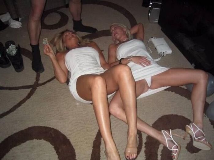 Sexy Girls (65 pics)
