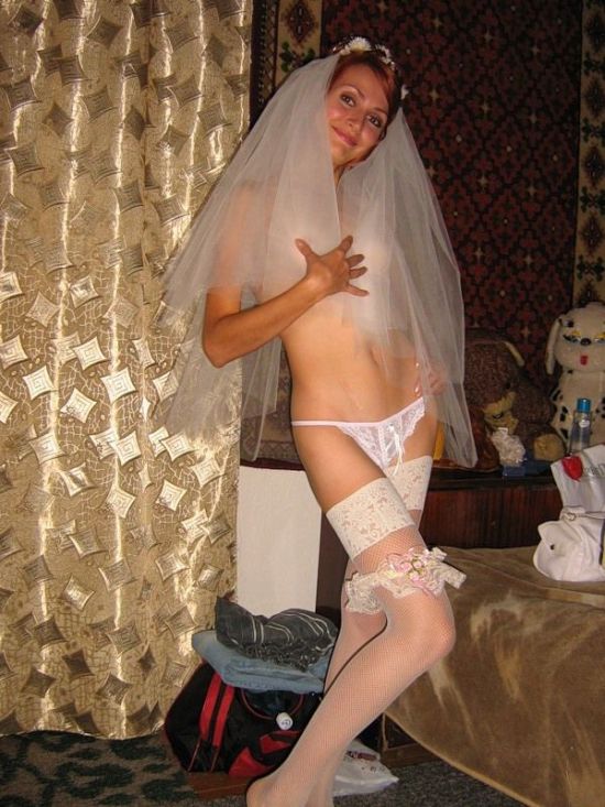 Sexy Brides (67 pics)