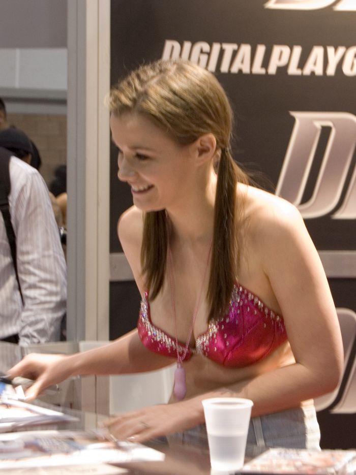 Girls of AVN 2010 (96 pics)