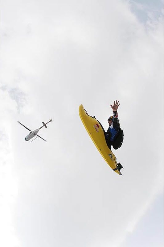 Kayak Sky Dive (11 pics)