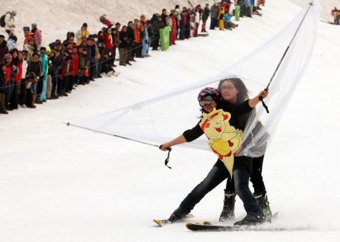 Bikini Sprint in China (16 pics)