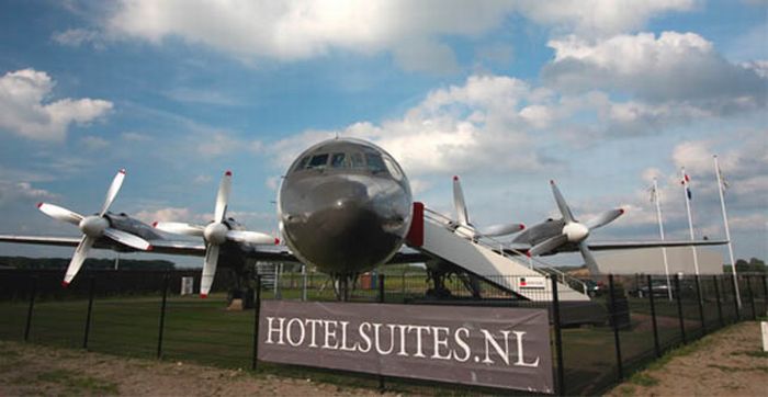Jet Hotels and Houses (35 pics)