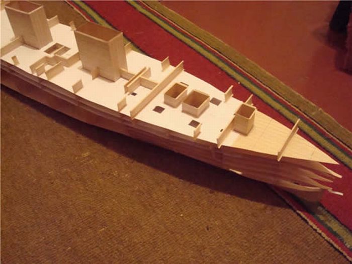 A Paper Model of Titanic (22 pics)