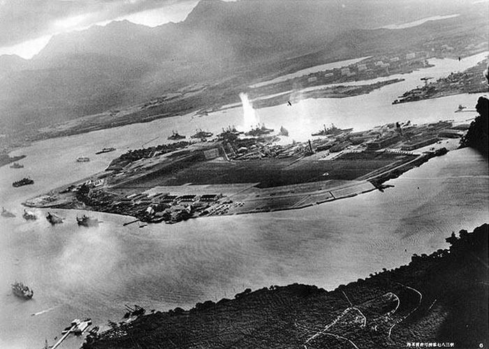 Attack on Pearl Harbor (58 pics)